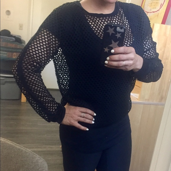 LAST ONE Black mesh top w/crew neckline sz Medium - Picture 3 of 8